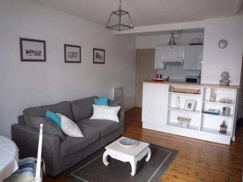 Apartment Rue Travot
