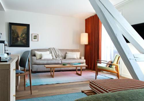 Hotel Auberge Du P�re Bise - Jean Sulpice