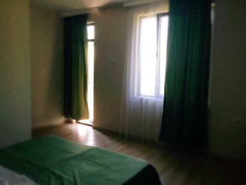 Hostal Holiday House Green Cape Batumi