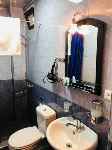 Hostal Holiday House Green Cape Batumi