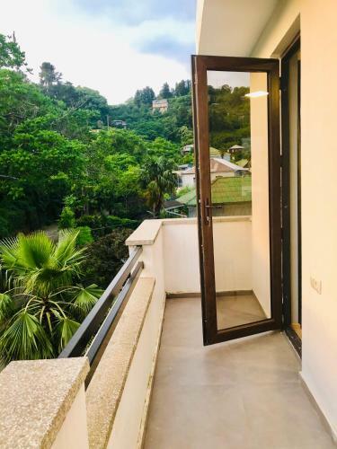 Hostal Holiday House Green Cape Batumi