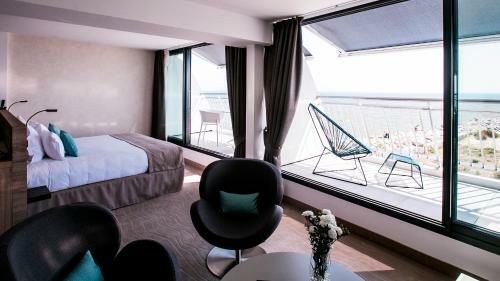 Hotel La Plage Art Et Emotions
