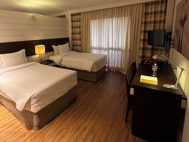 Hotel Kubitschek Plaza