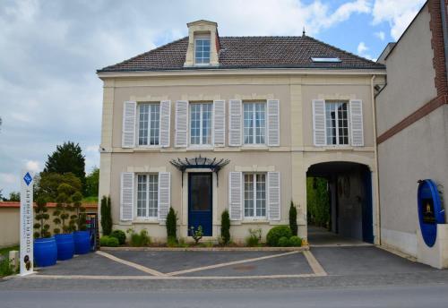 Bed & Breakfast Les Bulles Dor�es Art & Gallery