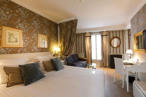 Best Western Premier Grand Monarque Hotel & Spa