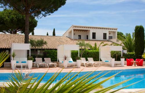 Hotel Oustau Camarguen H�tel & Spa