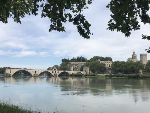 Hotel Akena Avignon-le Pontet (face West)