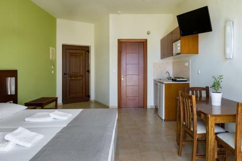 Hotel Oscar Suites & Village