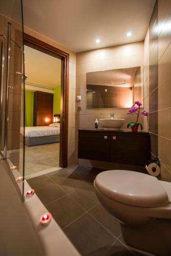 Hotel Oscar Suites & Village