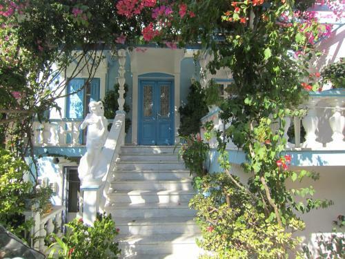 Hostal G. Sandalis Hotel