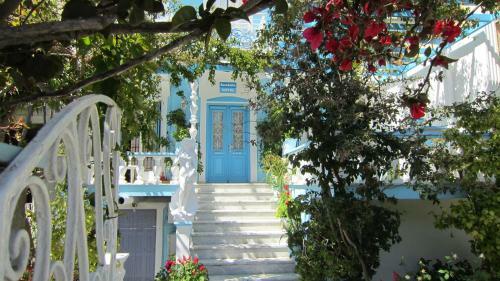 Hostal G. Sandalis Hotel