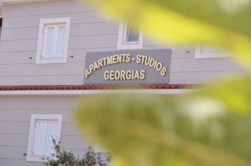 Aparthotel Apartments Stoudios Georgias