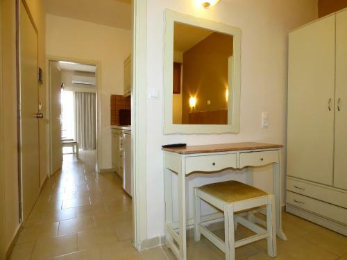 Camelia Studios & Apartments