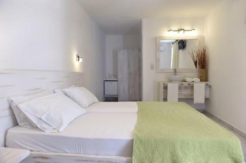Hotel Porto Naoussa - Adults Only