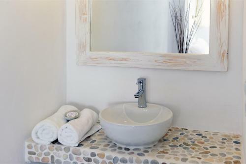 Hotel Porto Naoussa - Adults Only