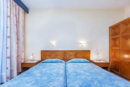 Atrium Hotel