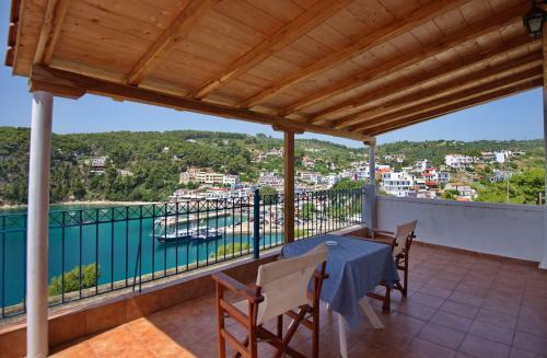 Kavos Hotel