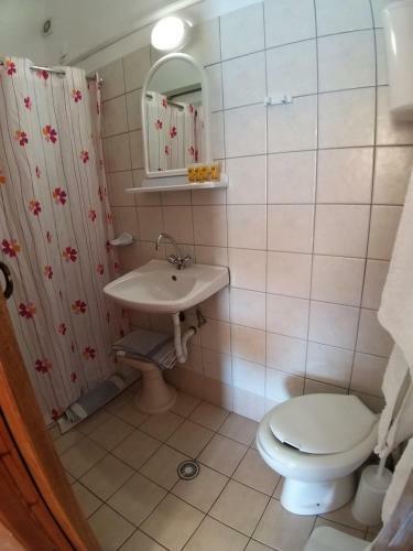 Kavos Hotel