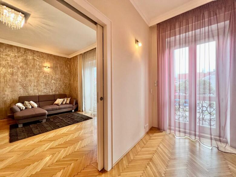 Apartamento Exclusive Colourful Flat In The City