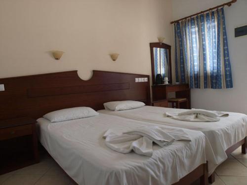 Hostal Elpis Rooms