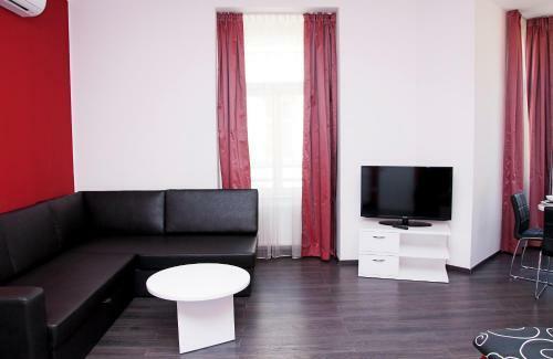 Krisco Apartments