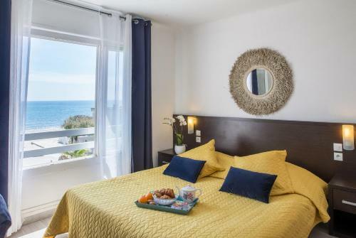Le Grand Large Bord De Mer Hotel & Apartment