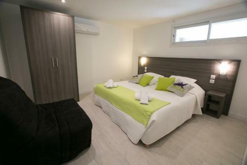 Le Grand Large Bord De Mer Hotel & Apartment
