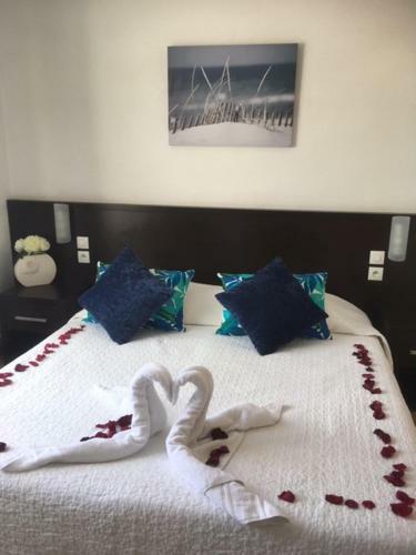 Le Grand Large Bord De Mer Hotel & Apartment