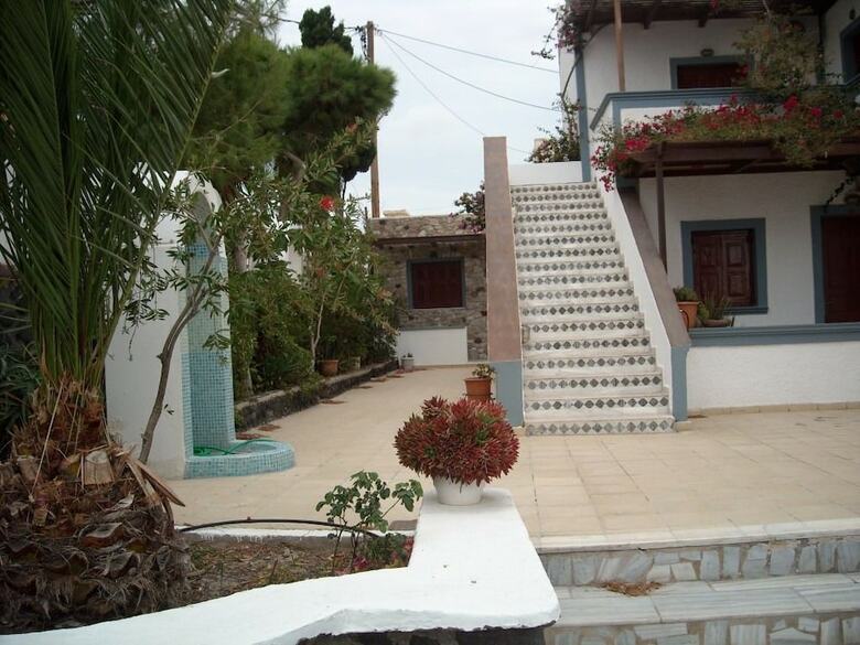 Kafouros Hotel