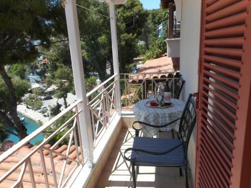 Hostal Pension Galazios Kolpos