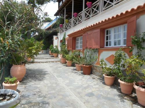 Hostal Pension Galazios Kolpos
