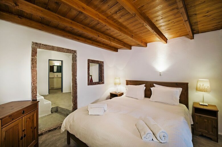 Lucky Homes - Oia
