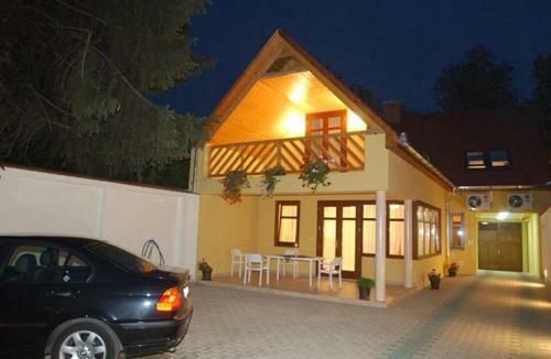 Hostal Aranykert Vend�gh�z