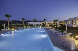 Hotel Lakitira Suites