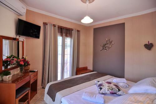 Rolandos Apartments