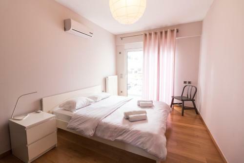 Three-bedroom Apartment With Acropolis View