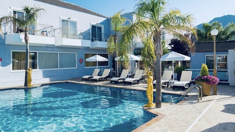 Paradice Hotel Luxury Suites