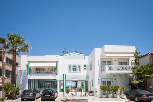 Aparthotel Kristall Suites