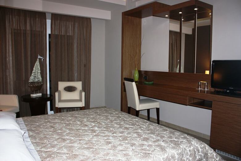 Hotel Cariatis