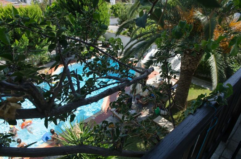 Elli Hotel