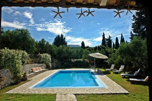 Ammoudi Harmony Villa