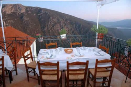 Aiolos Hotel Delphi