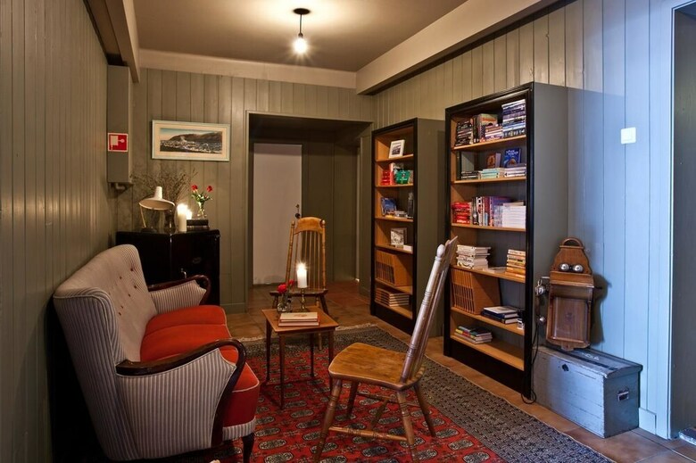 Hostal Siglunes Guesthouse