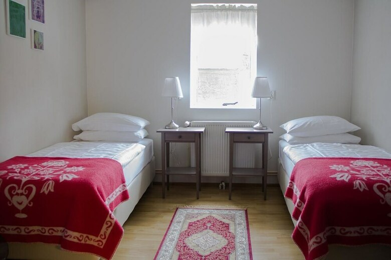 Hostal Siglunes Guesthouse