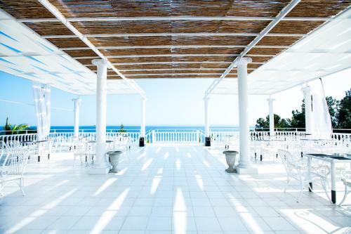 Hotel Bianco Olympico Beach Resort