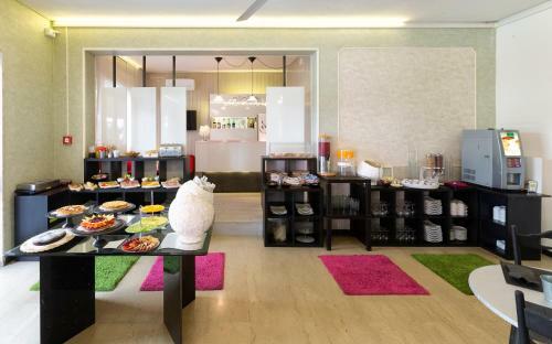 Hotel Condor-new 2022-con Piscina