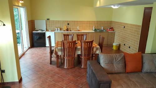 Hostal Guesthouse Katarina