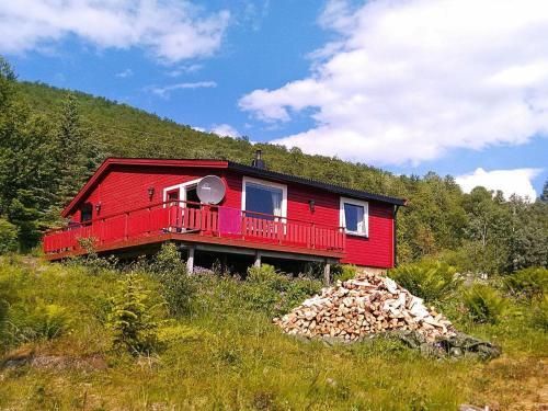 Two-bedroom Holiday Home In Hansnes