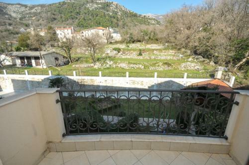 Apartments Maini