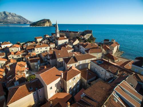 Luxury Montesa Old Town Apartment